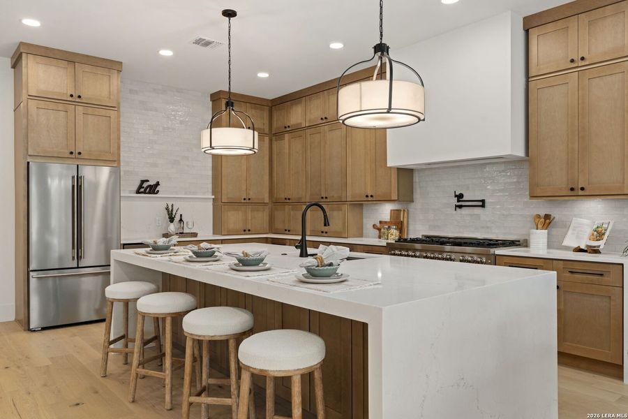 Furnished interior view inside a new home in , Bandera (Image 9).
