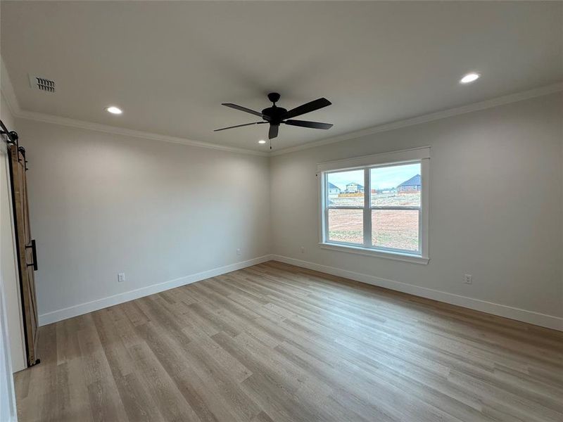 Spacious, unfurnished interior of a new home in , Abilene (Image 23).