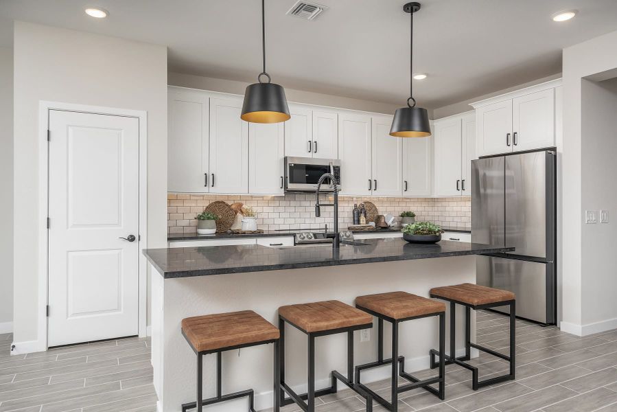 Kitchen | Pastora | Bentridge - Peak Series | Buckeye, AZ | Landsea Homes