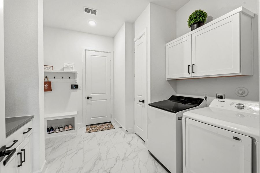 Furnished interior view inside a new home in , Conroe (Image 27).