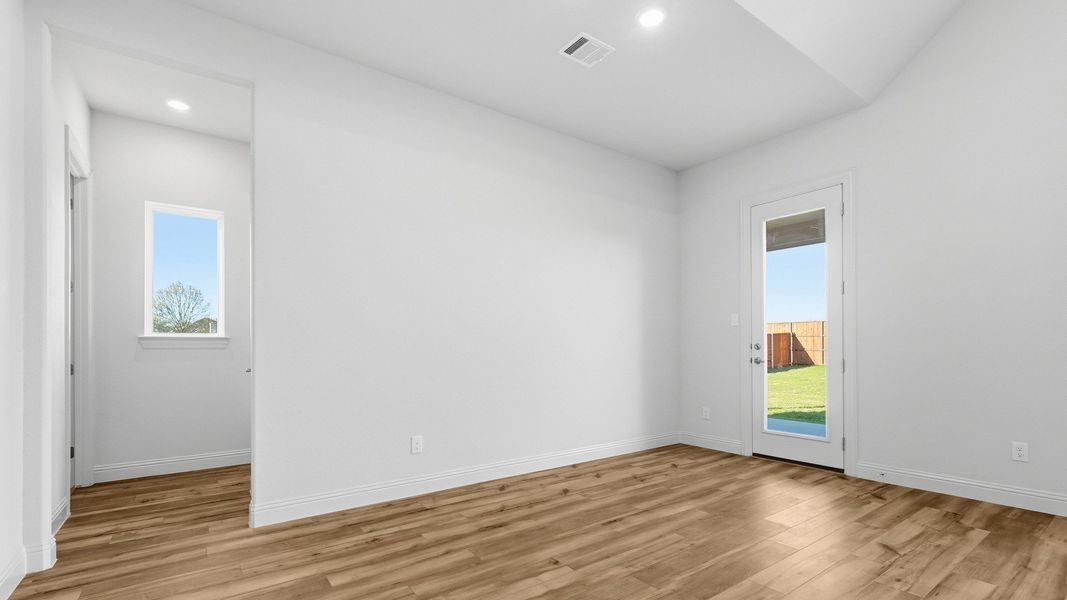 Furnished interior view inside a new home in Lakeshore Bluffs, Shady Shores (Image 40).