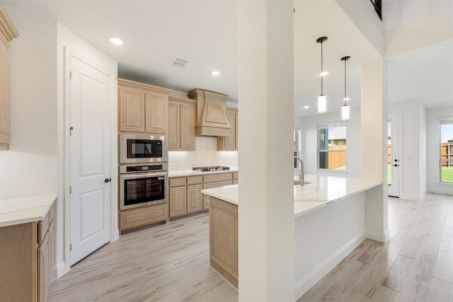 Furnished interior view inside a new home in Eagle Glen 50, Alvarado (Image 15).