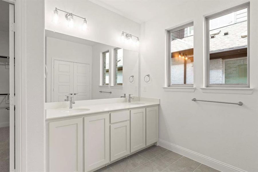 12-3506-honeysuckle-hollow-melissa-tx-double-vanity