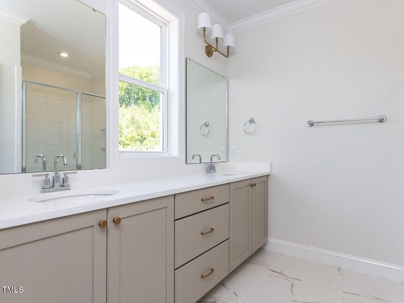 023-1280x960-primary-bathroom 023-1280x960-primary-bathroom