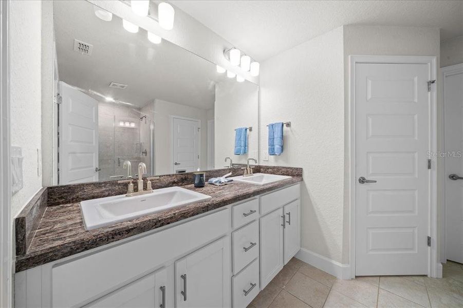 Furnished interior view inside a new home in , Ocala (Image 38).