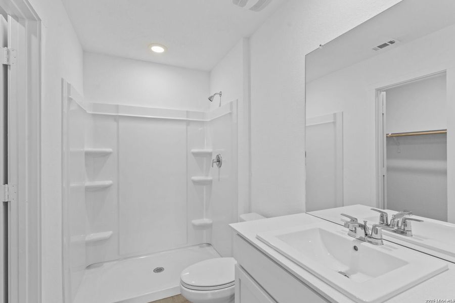 Furnished interior view inside a new home in Spring Grove, St. Hedwig (Image 7).