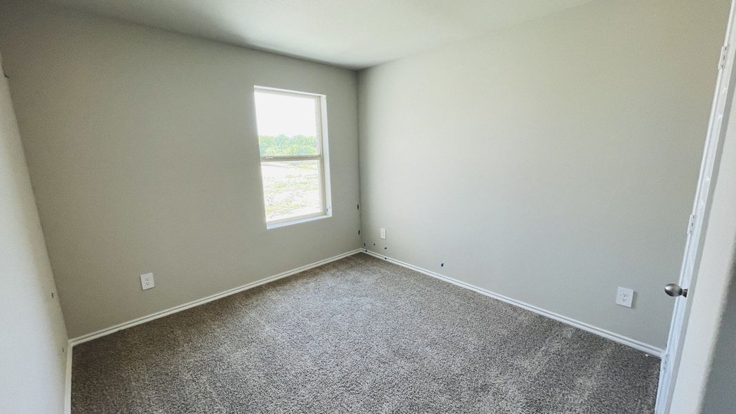 Spacious, unfurnished interior of a new home in Sunnycreek, Fort Worth (Image 16). Spacious, unfurnished interior of a new home in Sunnycreek, Fort Worth (Image 16).
