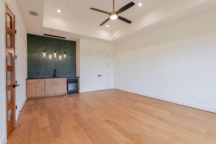 Spacious, unfurnished interior of a new home in Summit Ranch, Aledo (Image 27). Spacious, unfurnished interior of a new home in Summit Ranch, Aledo (Image 27).