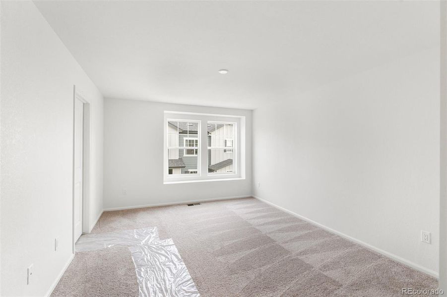 Spacious, unfurnished interior of a new home in , Watkins (Image 16).