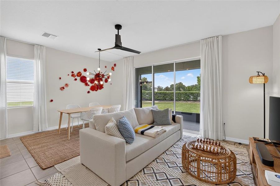 Furnished interior view inside a new home in , Plant City (Image 5).
