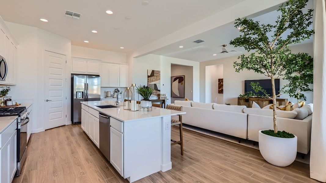 4585 Trillium Kitchen 3of3 Base10