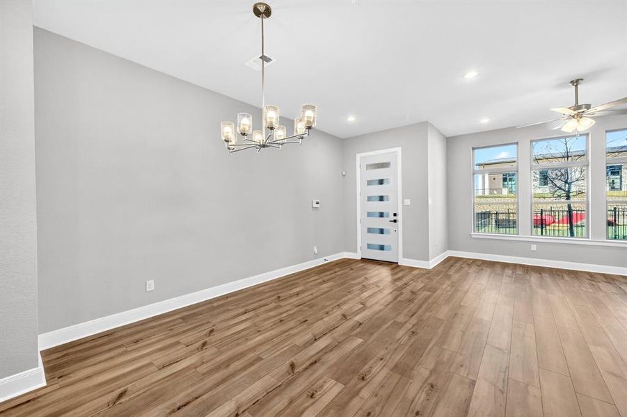 Spacious, unfurnished interior of a new home in Hillside at Las Colinas, Irving (Image 30).