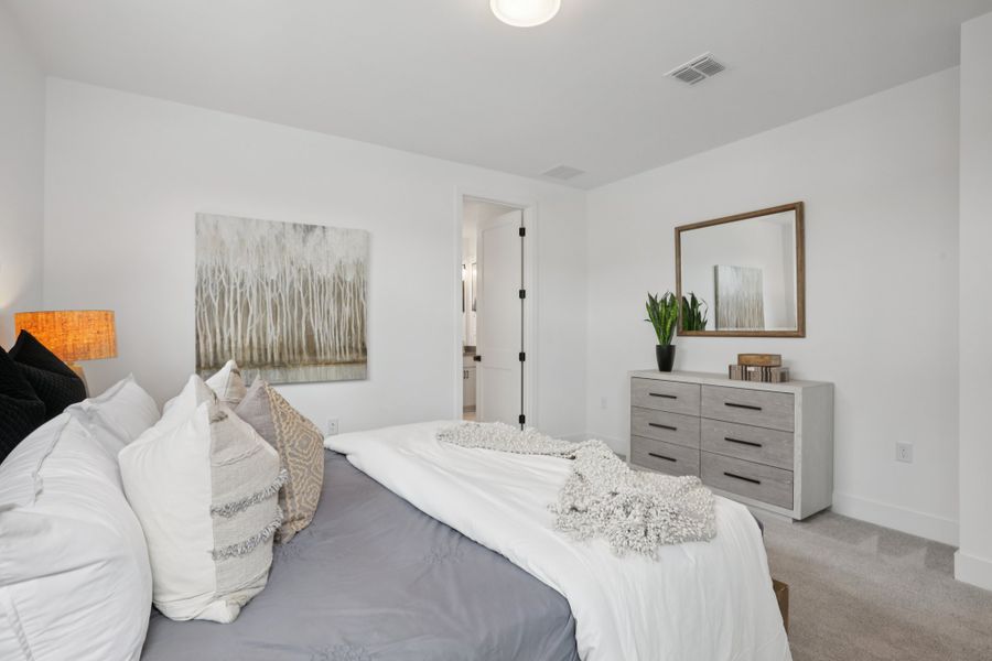 Representative furnished interior of a home built from the Elizabeth by Risewell Homes in Novel, Austin (Image 12).
