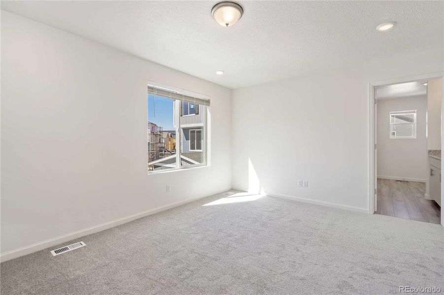 Spacious, unfurnished interior of a new home in , Commerce City (Image 15).