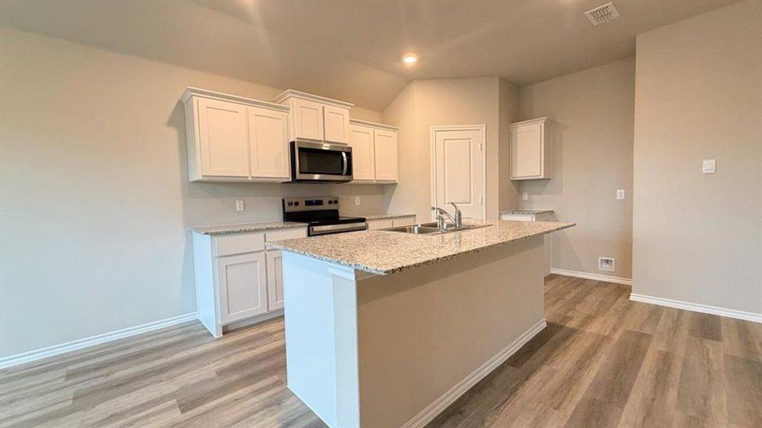 Furnished interior view inside a new home in Meadowbrook Estates, Cleburne (Image 5).