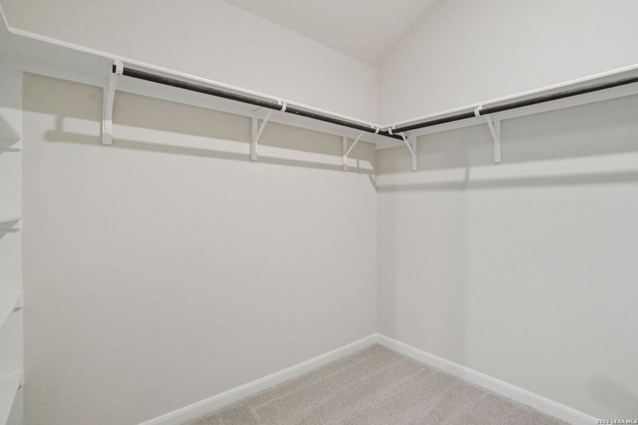 Spacious, unfurnished interior of a new home in Sagebrooke - Premier Series, San Antonio (Image 15).