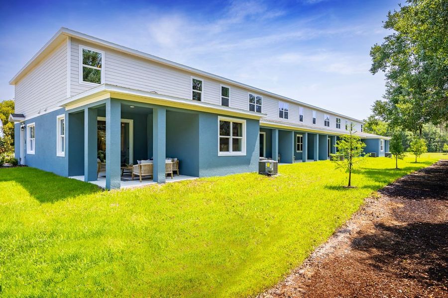 Large Private Yard Large Private Yard