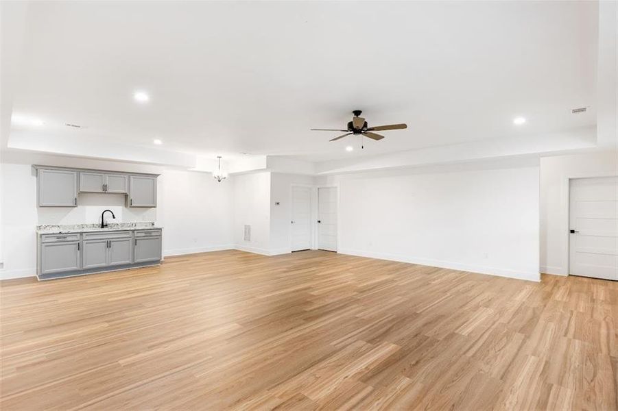 Spacious, unfurnished interior of a new home in , Bremen (Image 40). Spacious, unfurnished interior of a new home in , Bremen (Image 40).