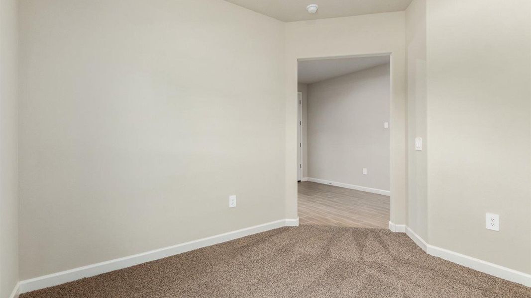 Spacious, unfurnished interior of a new home in Sycamore Vista, Vail (Image 26).