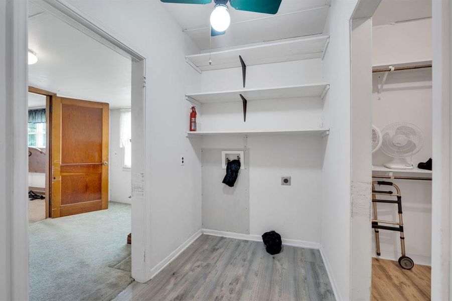 Washer/Dryer Area
