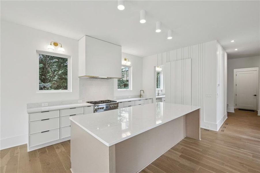 Furnished interior view inside a new home in , Atlanta (Image 3).