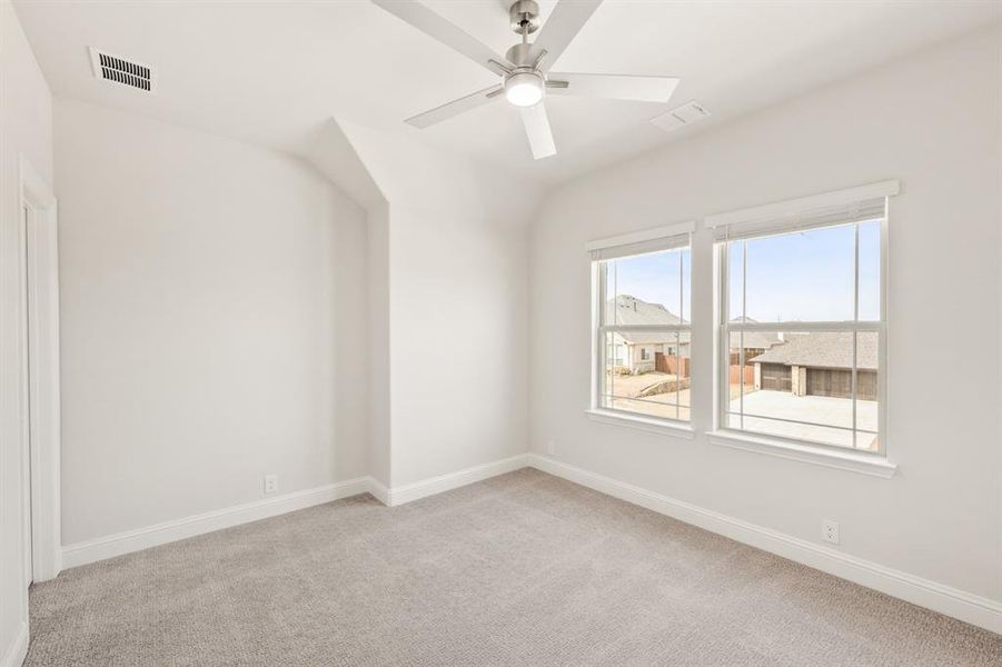 Spacious, unfurnished interior of a new home in Rockwood, Mansfield (Image 39).