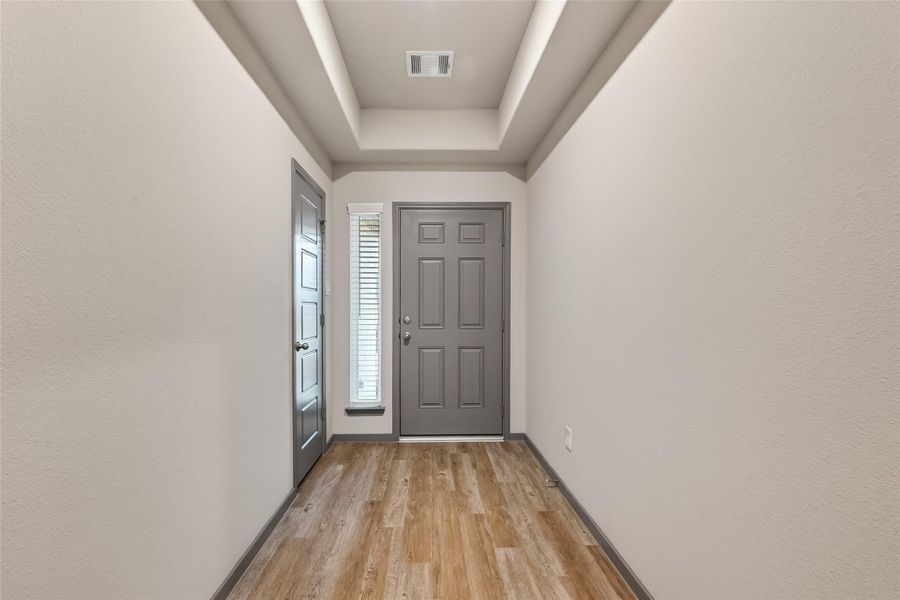 Spacious, unfurnished interior of a new home in Rollingbrook Estates, Baytown (Image 20).