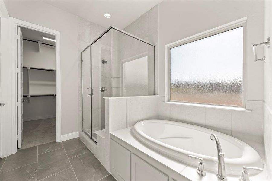 17. 2704 Emerald Shallows - Bath (2)