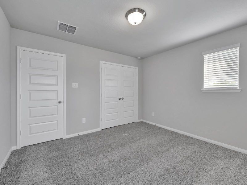 Photo is not of the actual home, but is an inspirational photo of builder’s model home and may depict options, furnishings, and/or decorator features that are not included Photo is not of the actual home, but is an inspirational photo of builder’s model home and may depict options, furnishings, and/or decorator features that are not included