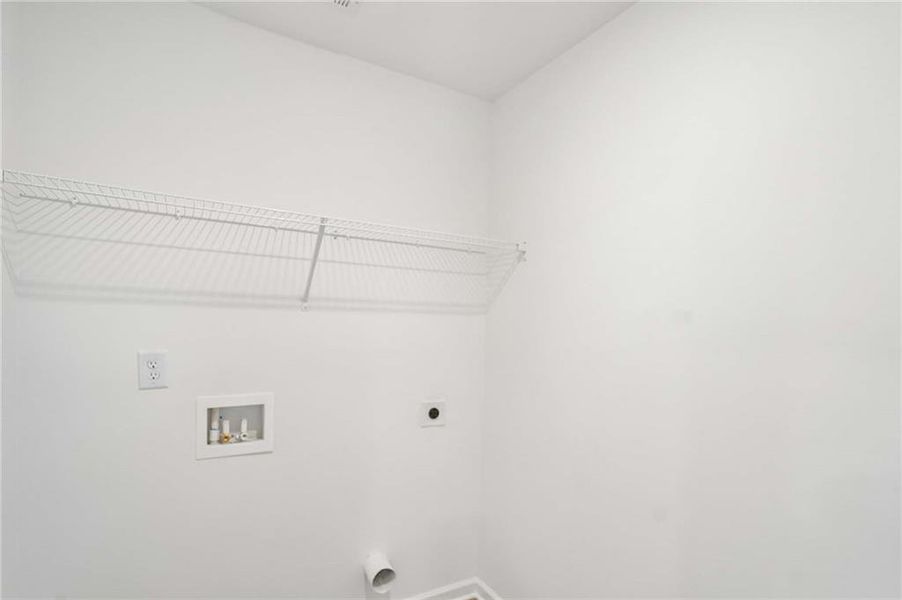Spacious, unfurnished interior of a new home in Leydenview, Mableton (Image 24). Spacious, unfurnished interior of a new home in Leydenview, Mableton (Image 24).