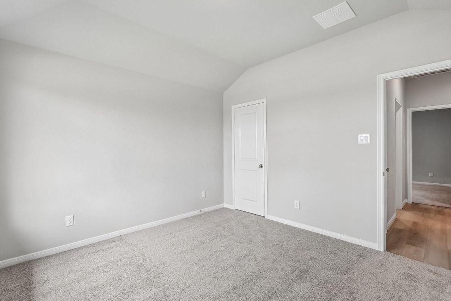 Spacious, unfurnished interior of a new home in Aldeana - Paintbrush Collection, Bonney (Image 25).