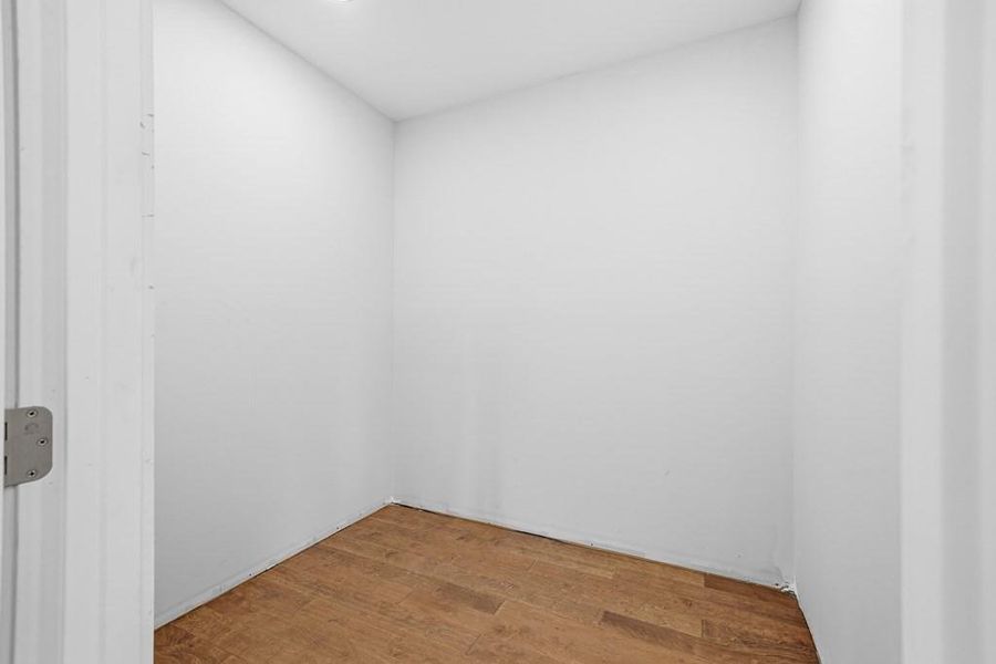 Spacious, unfurnished interior of a new home in , Ellijay (Image 31).