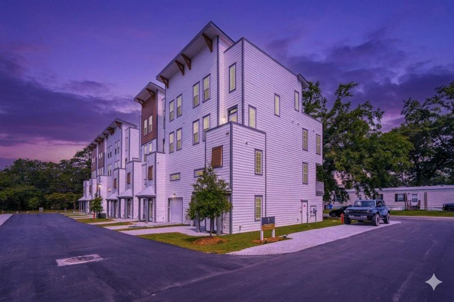 Condo located in North Charleston, SC showcasing its design and architecture (Image 3). Condo located in North Charleston, SC showcasing its design and architecture (Image 3).