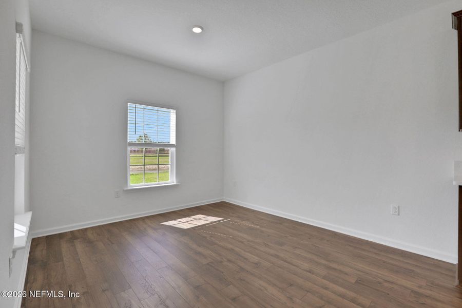 Spacious, unfurnished interior of a new home in Amberly, Green Cove Springs (Image 44).