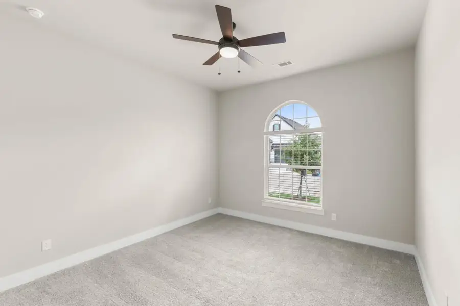 Spacious, unfurnished interior of a new home in Ladera at Tavolo Park, Fort Worth (Image 25).