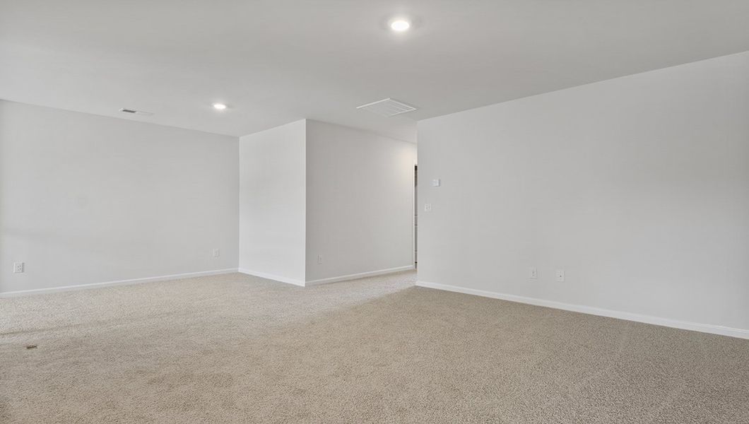 Spacious, unfurnished interior of a new home in Pleasant Grove, Weaverville (Image 20).