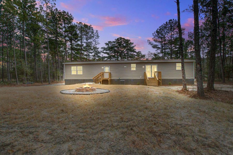 Exterior details and patio area of a home in , Walterboro (Image 17).