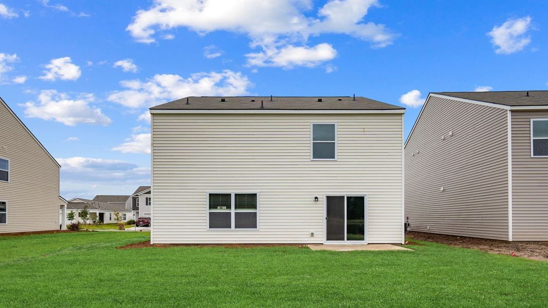Exterior details and patio area of a home in Rice Hope, Port Wentworth (Image 4).
