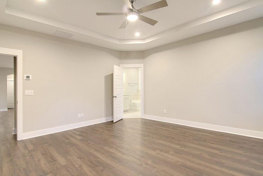 Spacious, unfurnished interior of a new home in Creek Pointe, Moncks Corner (Image 20).
