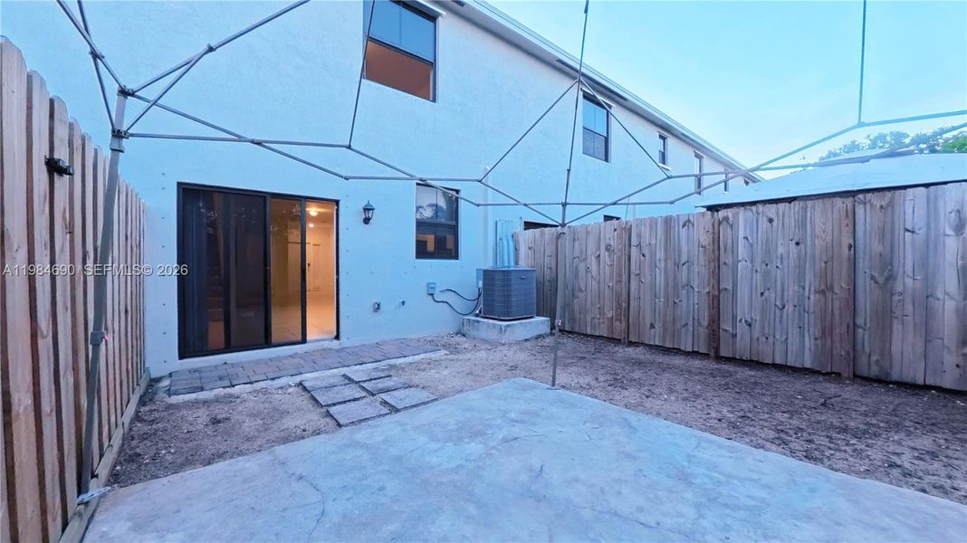 Exterior details and patio area of a home in , Florida City (Image 21).