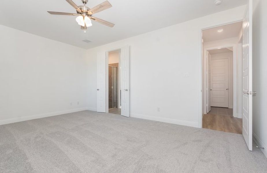 Representative unfurnished interior of a home built from the The Pine by Sumeer Homes in Stone Henge II, Sanger (Image 13). Representative unfurnished interior of a home built from the The Pine by Sumeer Homes in Stone Henge II, Sanger (Image 13).