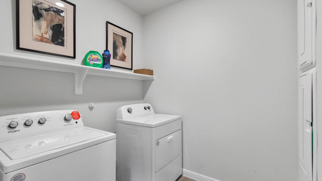 Image 38 representing the TEXAS MOCKINGBIRD by D.R. Horton in Rock Creek Ranch, Fort Worth, TX. Image 38 representing the TEXAS MOCKINGBIRD by D.R. Horton in Rock Creek Ranch, Fort Worth, TX.