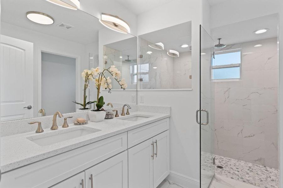 14-web-or-mls-0V8A6704