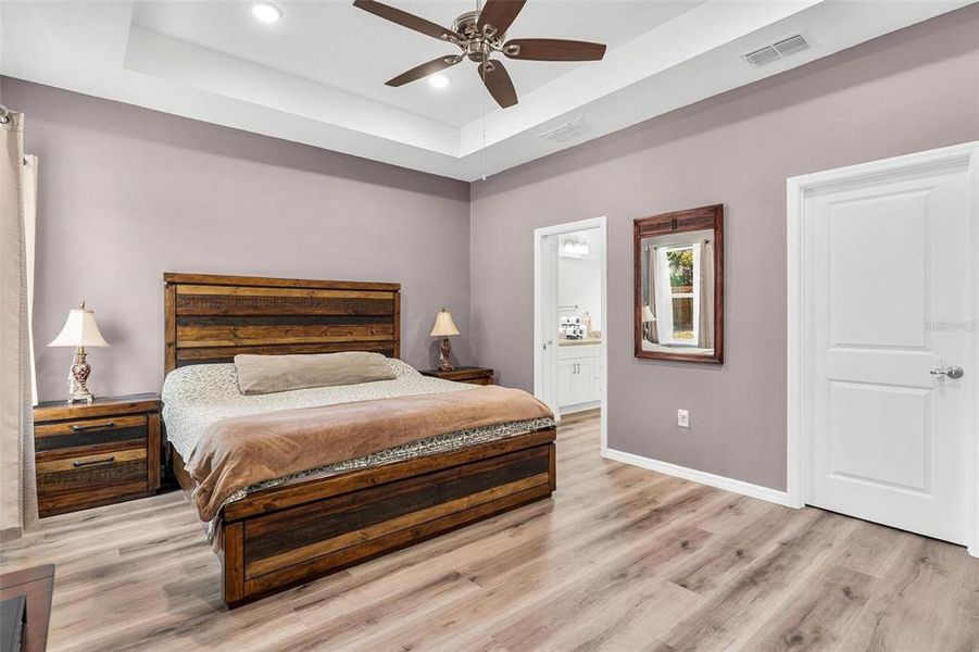 Furnished interior view inside a new home in , Umatilla (Image 13).