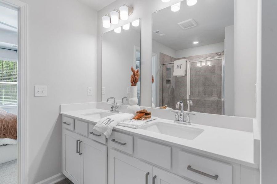 Furnished interior view inside a new home in Rosewood Farm, Lawrenceville (Image 15).