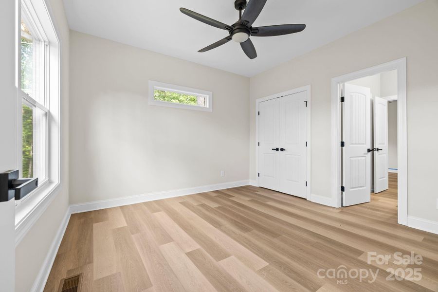 Image 21 of a home in .