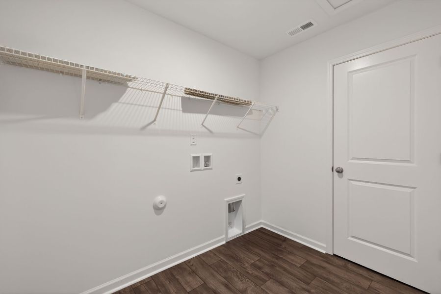 Spacious, unfurnished interior of a new home in Nathans Ridge, Lillington (Image 27).