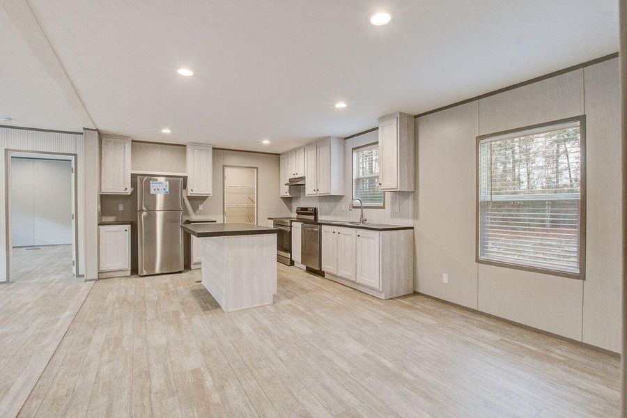 Furnished interior view inside a new home in , Walterboro (Image 6).
