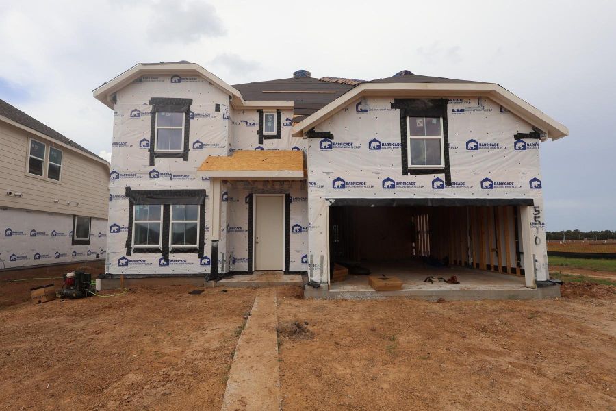 Two story home with 4 beds, 3.5 baths, and 2 car garage