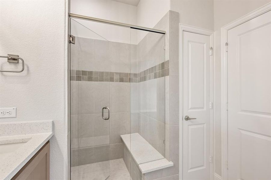 Image 37 of a home in Stone River Glen 50s. Image 37 of a home in Stone River Glen 50s.